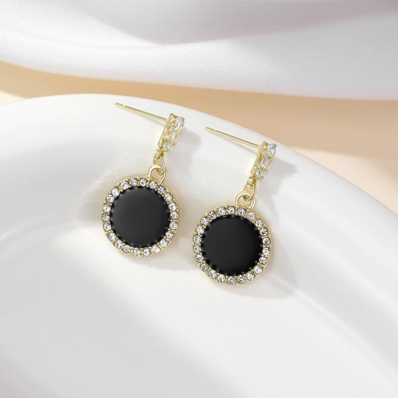 European & American Retro Black Enamel Heart Diamond Stud Earrings for Women