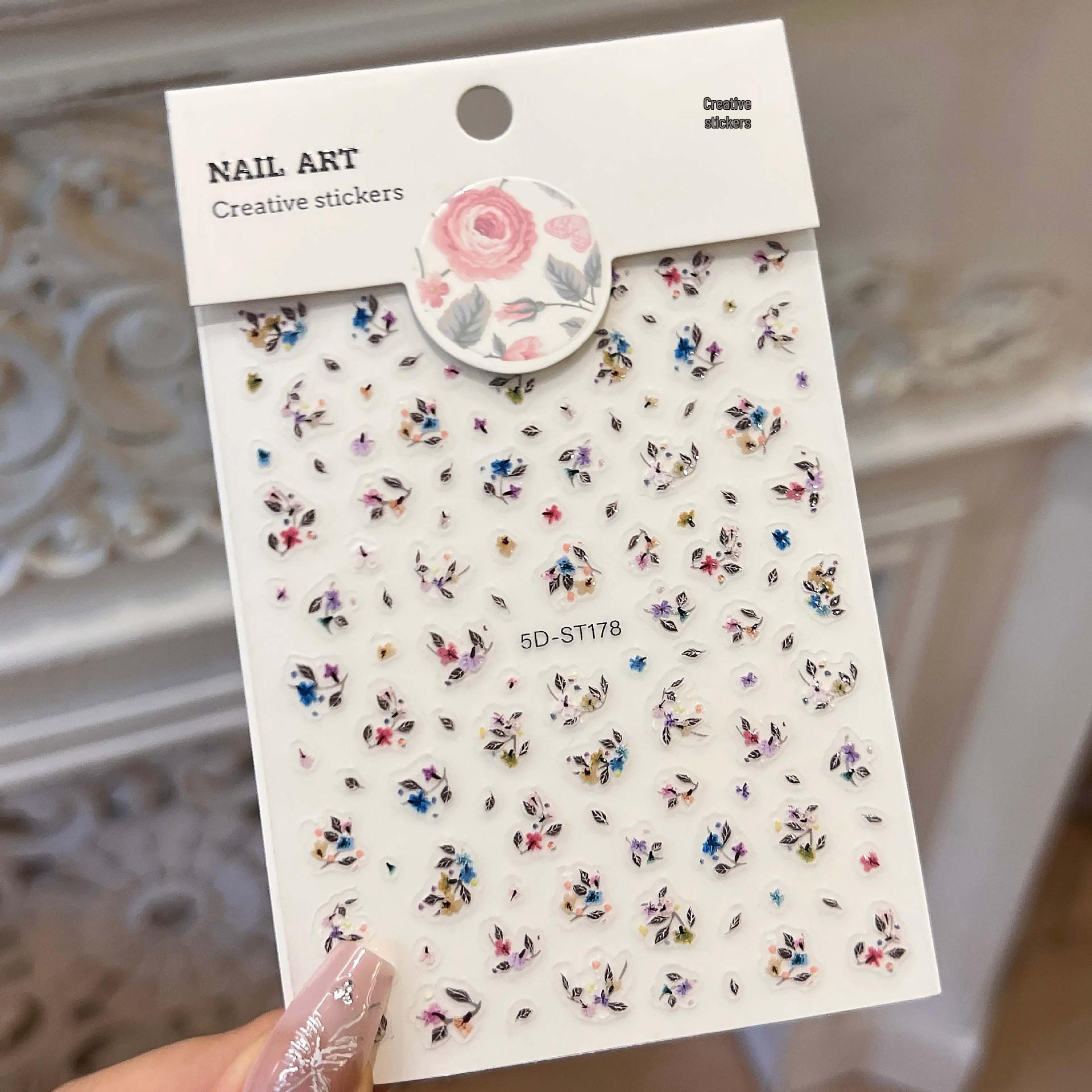 

Красочные тисненые 5D цветочные наклейки для ногтей - Стиль Xiaohongshu, Простой макияж