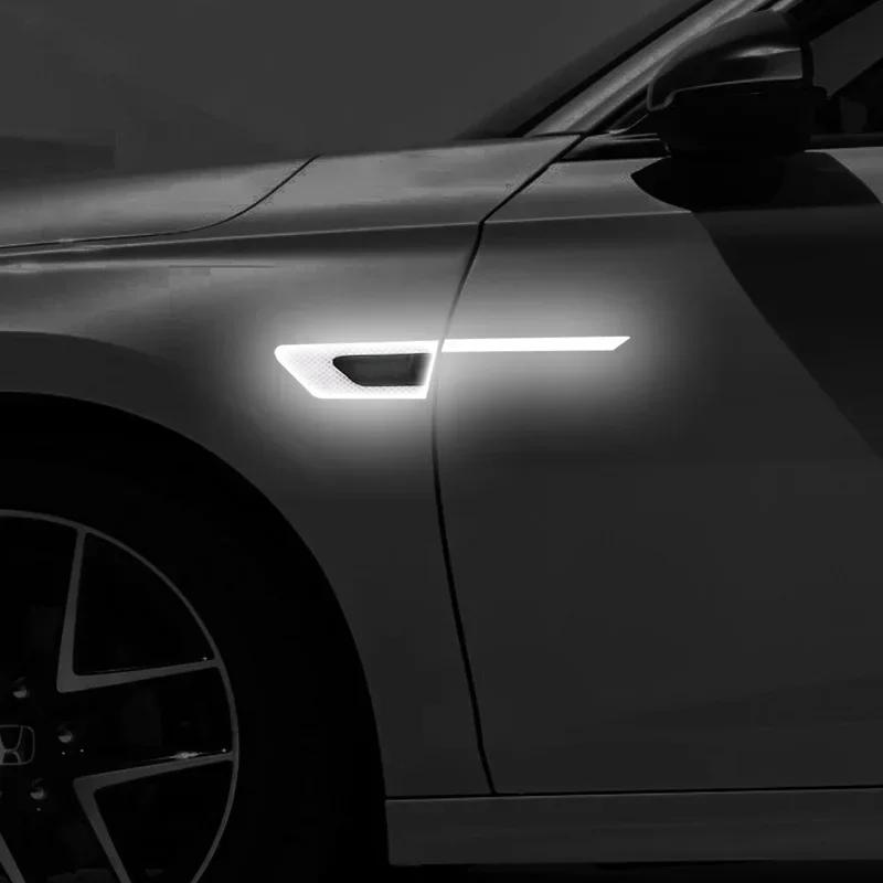 

2Pcs Car Body Reflective Decals Side Safety Warning Door Protection Decals Anti-Scratch And Anti-Collision Reflective Strips