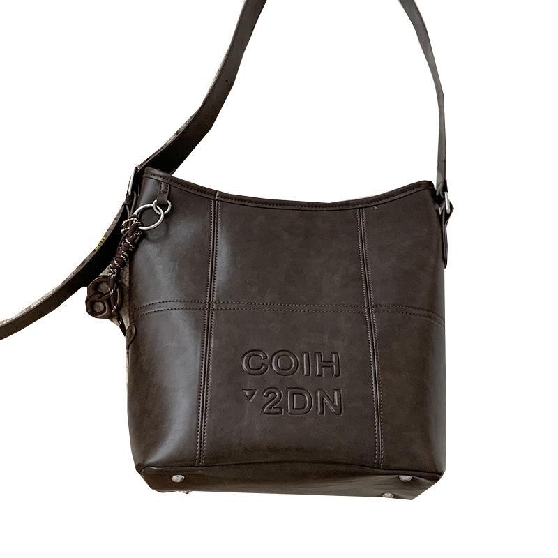 Retro Large-capacity Underarm Bag Women's 2025 New Fashionable and Simple Bucket Bag Versatile Shoulder Commuter Messenger Bag