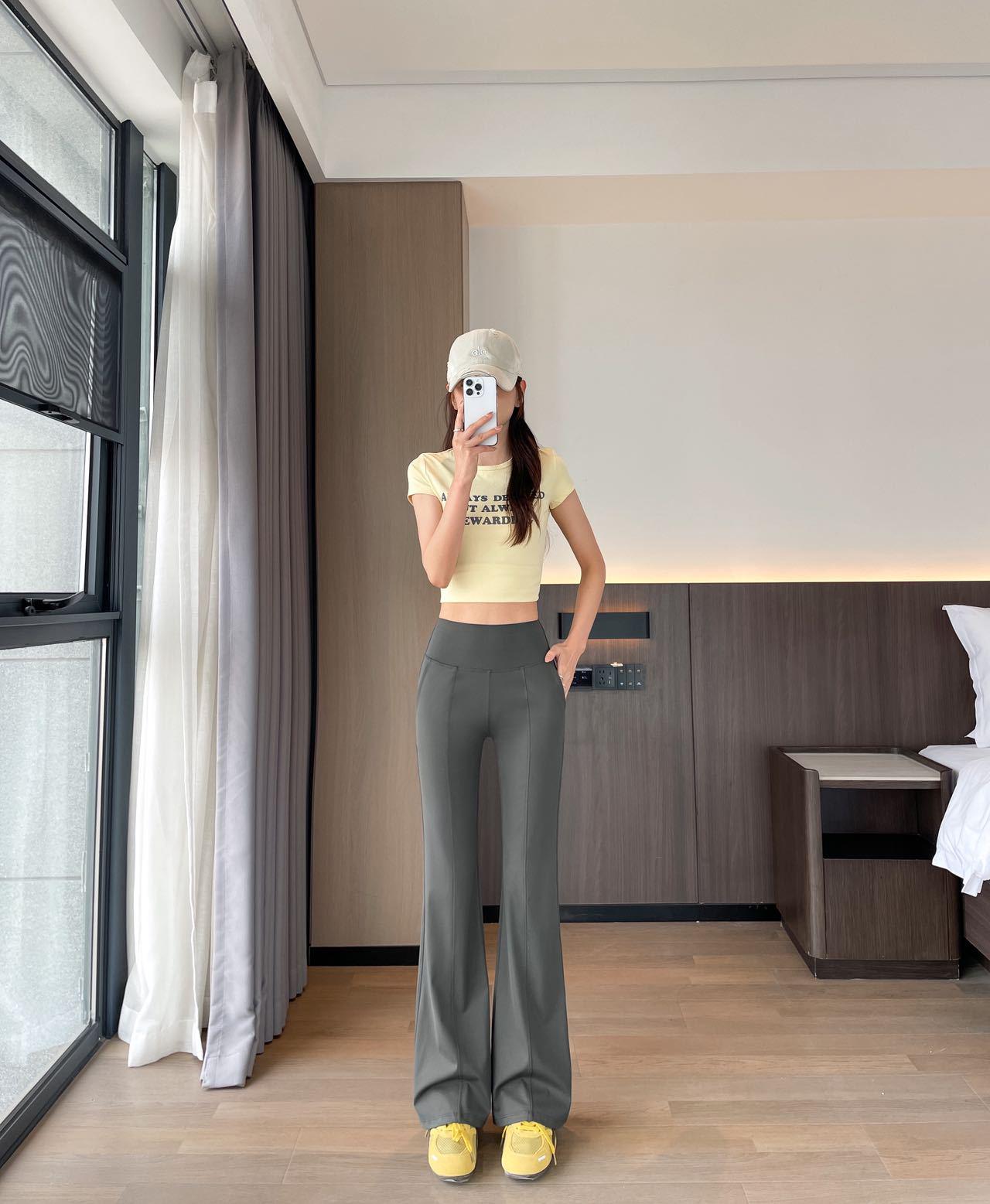 

2026 Premium Double Pocket Micro Flare Pants XL (120-140 cm) серый