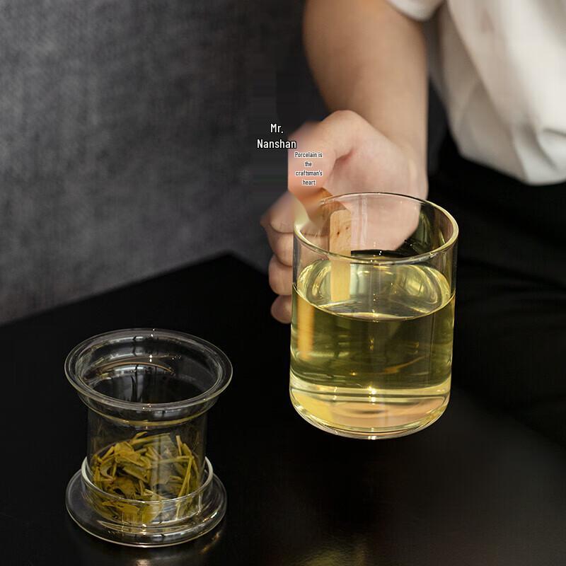 Mr. Nanshan Pottery Tea Infuser Mug