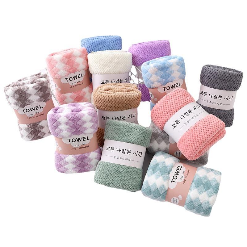 Quick-drying pineapple grid coral fleece bath towel cationic striped beach towel thickened absorbent large towel