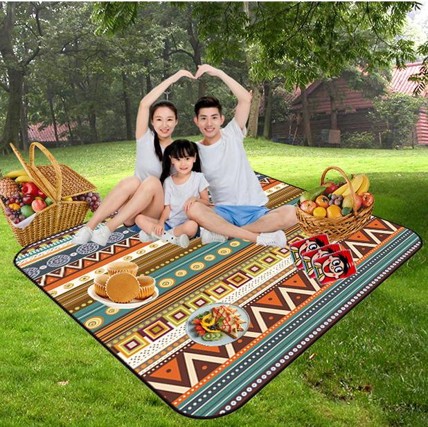Picnic Blankets Extra Large, Waterproof Foldable Outdoor Beach Blanket,3-Layer Picnic Mat for Camping, Hiking, Travel, Park, Concerts