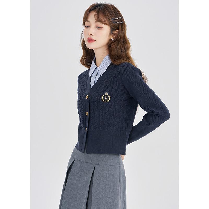 College Style Knitted Shirt Collar Splicing Fake Two-piece Top Women's Spring New Cardigan Sweater Jacket