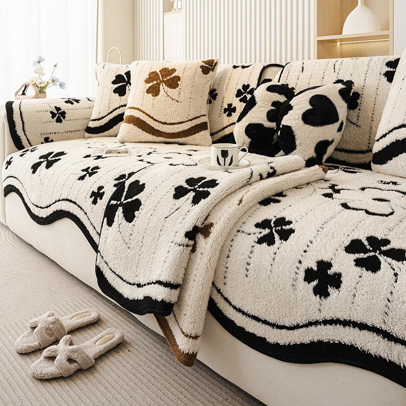 Fresh Style High Weight Shaped Soft Cotton Velvet Sofa Cushion 2025 New Autumn Winter Non-Slip Sofa Cover 70x70cm чёрный 2700₽