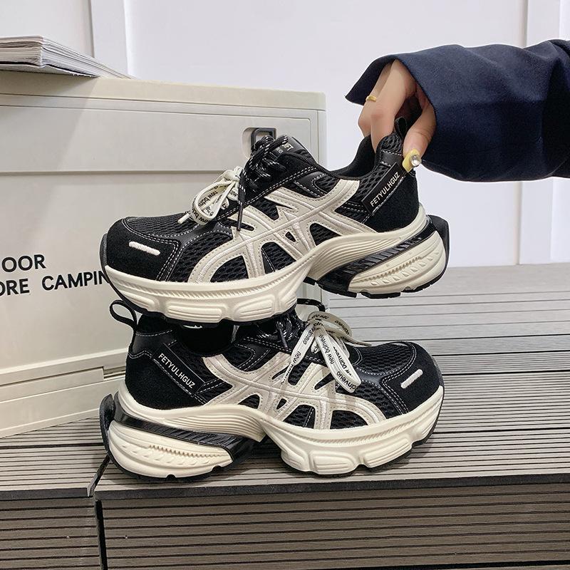 

Yueyu 2025 autumn new leather breathable thick-soled dad shoes versatile color matching thick-soled heightening sports shoes women 40