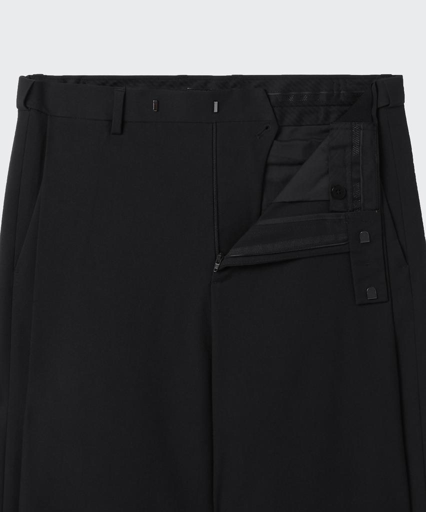 Musinsa Standard Deep Tuck Overlap Wide Hidden Banding Slacks [Black]