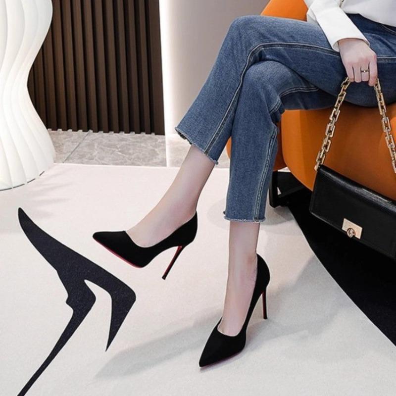 Black red-soled high heels women's thin heels autumn and winter new temperament sexy pointed commuter leather professional single shoes