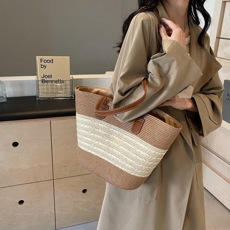 Korean Style Handbag for Women New Trendy Winter Simple and Fashionable Straw Woven Beach Niche Handbag