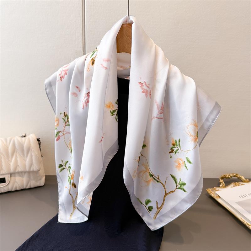 Luksusowy Jedwabny Kwadratowy Szalik z Nadrukiem Damski na Szyję Opaska do Włosów Plażowy Hidżab Chusta na Głowę Opaski na Głowę Bandana Damska Foulard 70cm