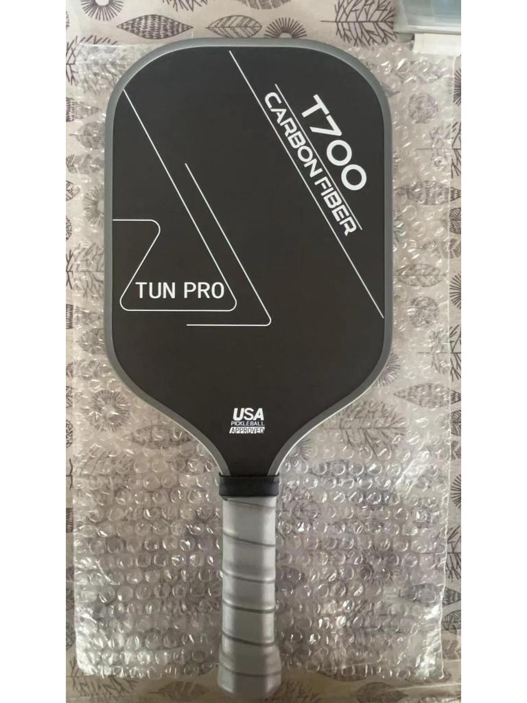 T700 Carbon Fiber Pickleball Paddle with Cloth Texture Frosting, 16mm Thickness, Professional Competition Quality.
