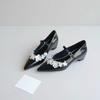 Pointed-toe Shoes with One-piece Buckle Strap for Adding Height in The Interior, Women's Style