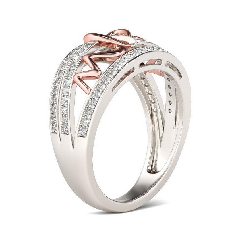 Two-Tone 'Love Mom' Ring - Ideal Gift for Christmas & Mother's Day