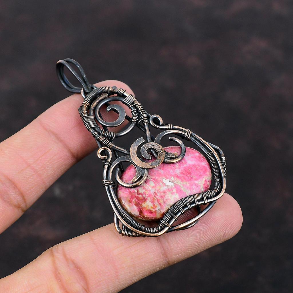 Pandantiv cu piatră prețioasă Thulit, bijuterii înfășurate din sârmă de cupru, pandantiv lucrat manual, pandantiv din cupru, bijuterii Thulit, pandantiv delicat înfășurat din sârmă, cadouri de nuntă