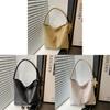 Street Style Woven Tote Bag For Women With Large Capacity And Magnetic Closure