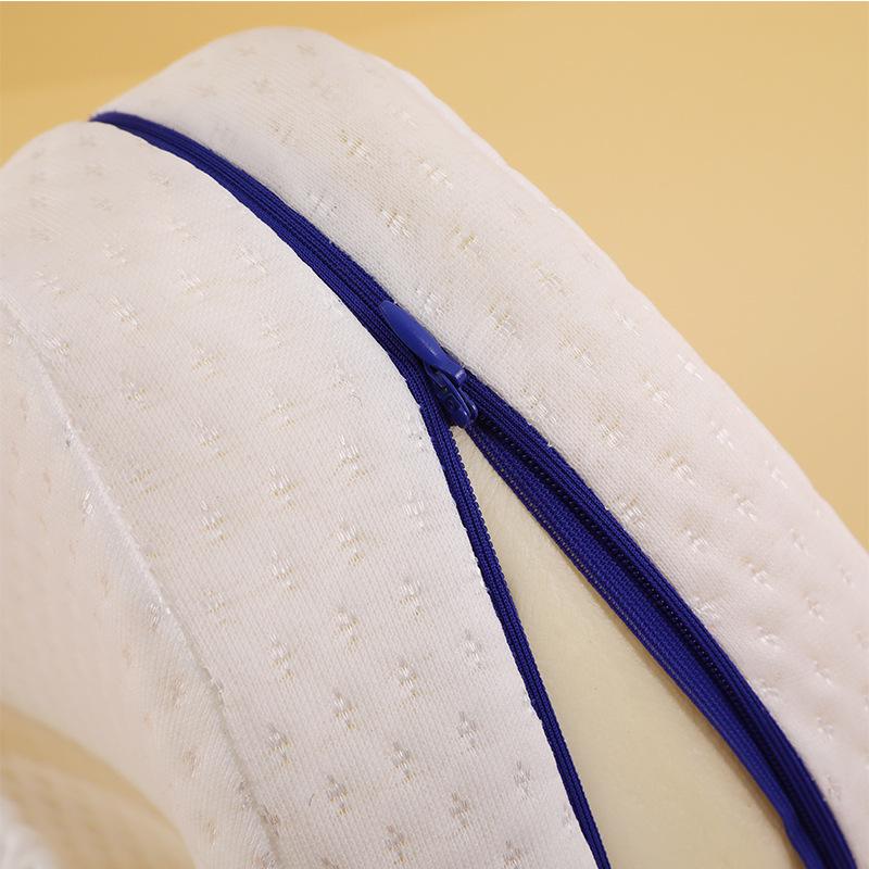 Cuscino per Gambe in Memory Foam a Forma di Cuore per Dormire su un Lato e Gravidanza.