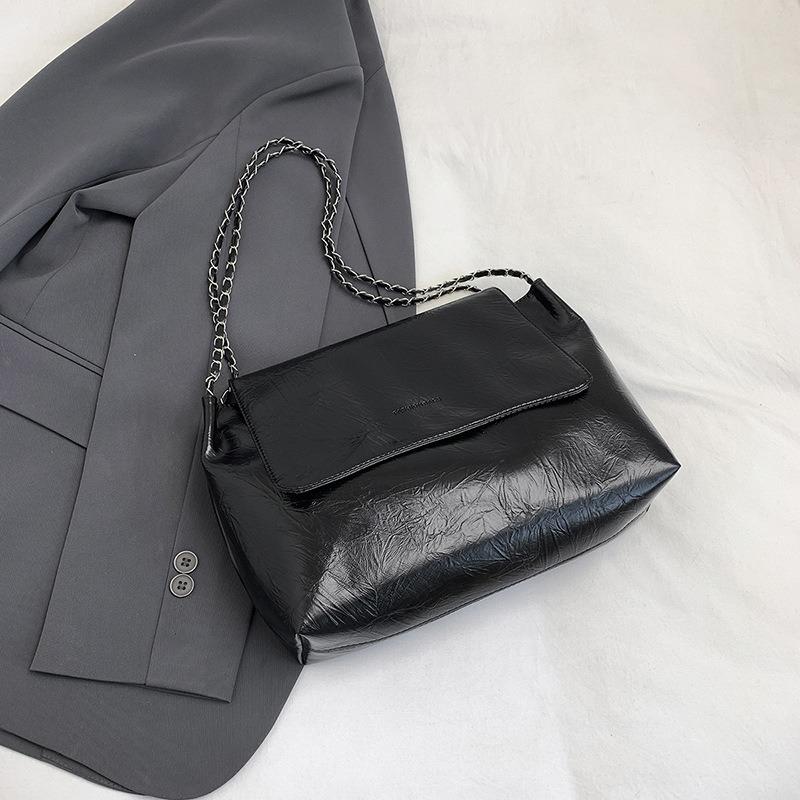 

Сумка-тоут на цепочке большой вместимости для поездок на работу, серебристая, высококлассная, на плечо, новый нишевый дизайн, ретро мессенджер, женская сумка