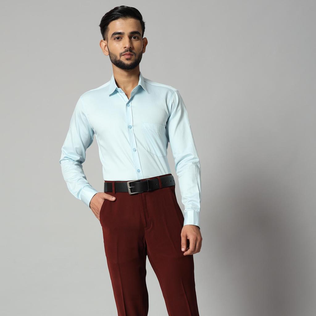 Eisblaues formelles Langarmhemd aus Baumwollsatin für Herren – 90 % gekämmte Baumwolle, 10 % Satin