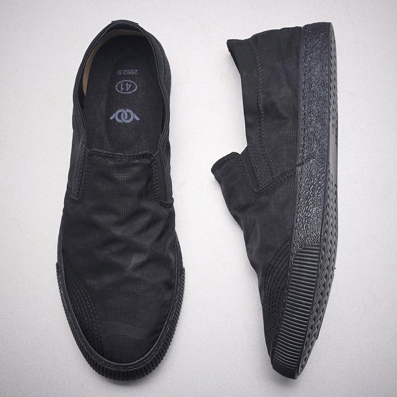 Scarpe Nuove da Uomo Scarpe Casual in Tela Traspirante Moda Stampa Mimetica Scarpe da Skateboard Piatte Street Cool Mocassini Slip-on