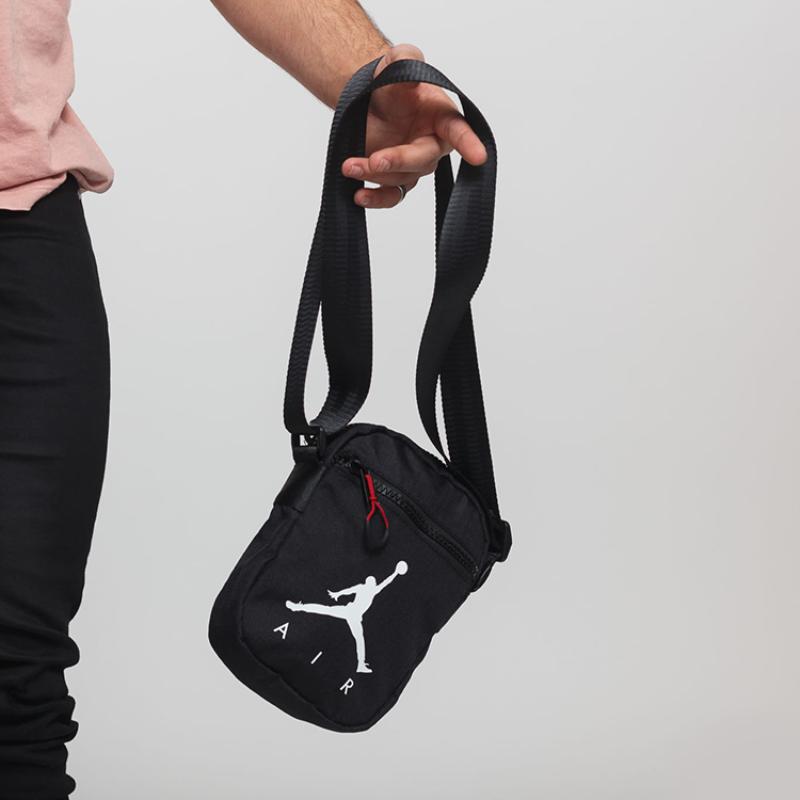 Jordan Polyester Cell Phone Pouch, Shoulder Bag, Crossbody Bag Small Unisex Black Jordan CK3835-010 Jordan CK3835-010