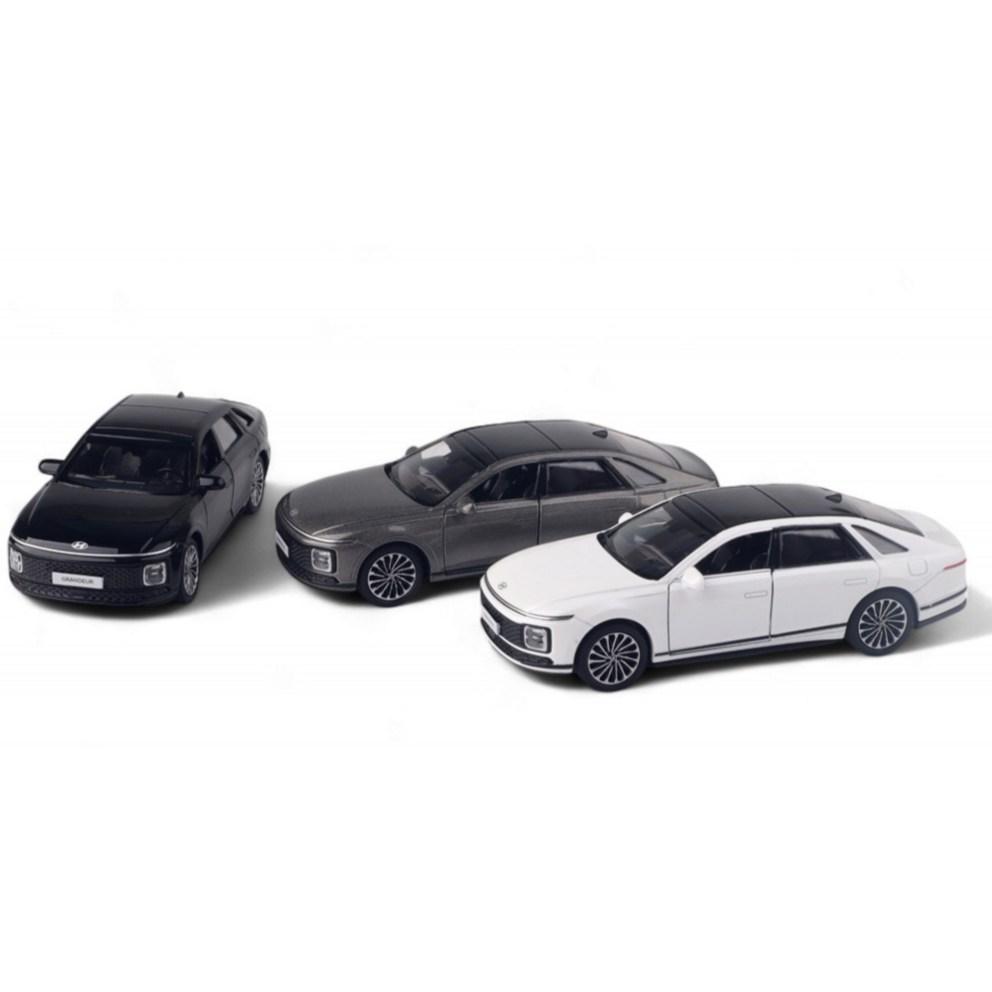 Hyundai Grandeur GN7 Die-cast Model Car