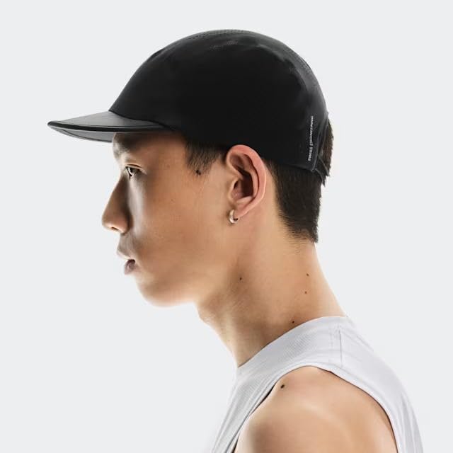 On Ultra Cap Black Unisex