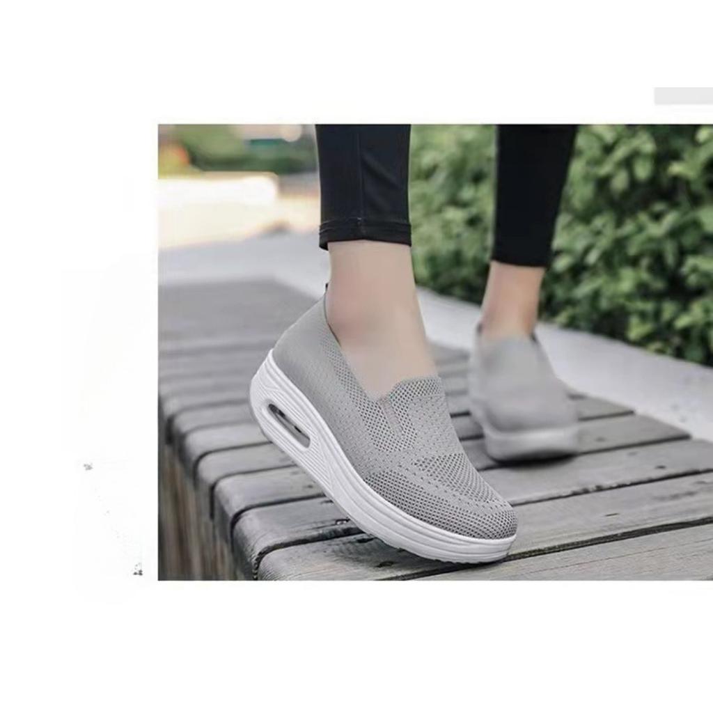 Women's Sports Shoes with Thick Sole and Air Cushion, Casual Shoes with Mesh Surface, Stepping on One Foot To Increase Height, Walking Shoes for Women