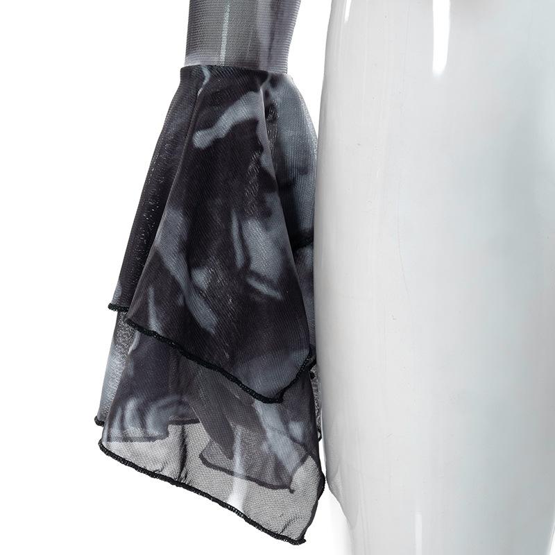 Gothic Flare Sleeve Durchsichtig T-shirts Emo Salat Saum Sexy Streetwear Punk Ästhetischen Druck Y2k Mesh Frauen Crop Tops