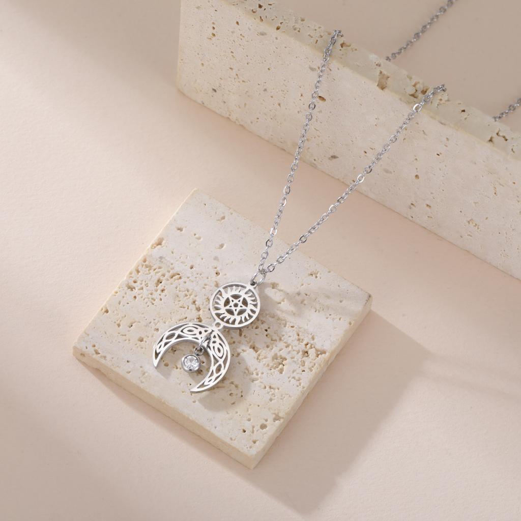 Vintage Pentagram Pendant Necklace, Featuring A March Goddess Design That Incorporates Celtic Knot and Witch Knot Elements