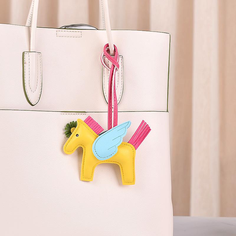 

Подвеска Кожаная кисточка Милый ангел Аксессуары Подходит для подвешивания на сумку Украшения One Size жёлтый