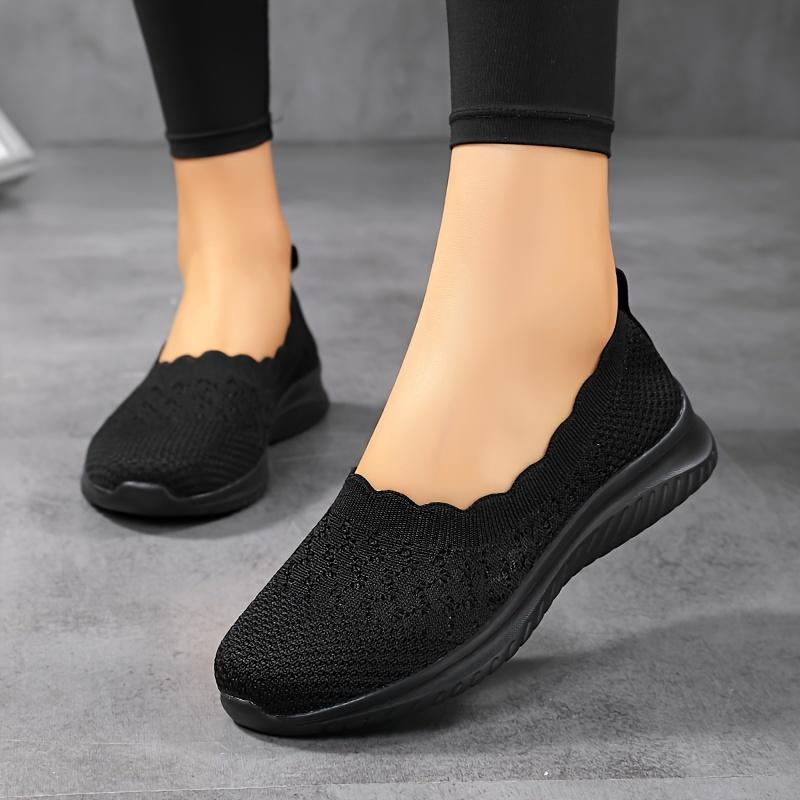 Women's Casual Walking Shoes for Mature Mothers - Large Sizes, Low-Cut, Slip-On Design