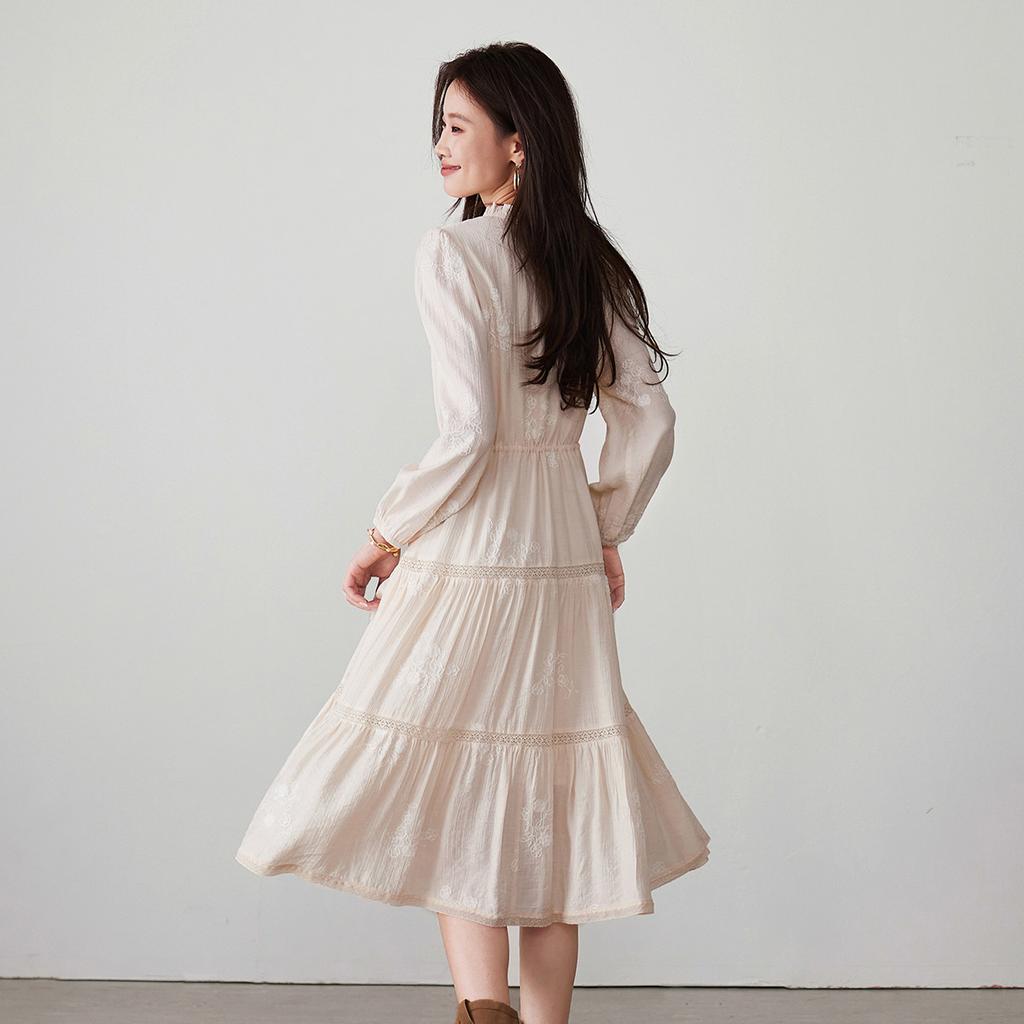 French fungus edging leads embroidered dress 2026 spring fashion versatile mid length skirt