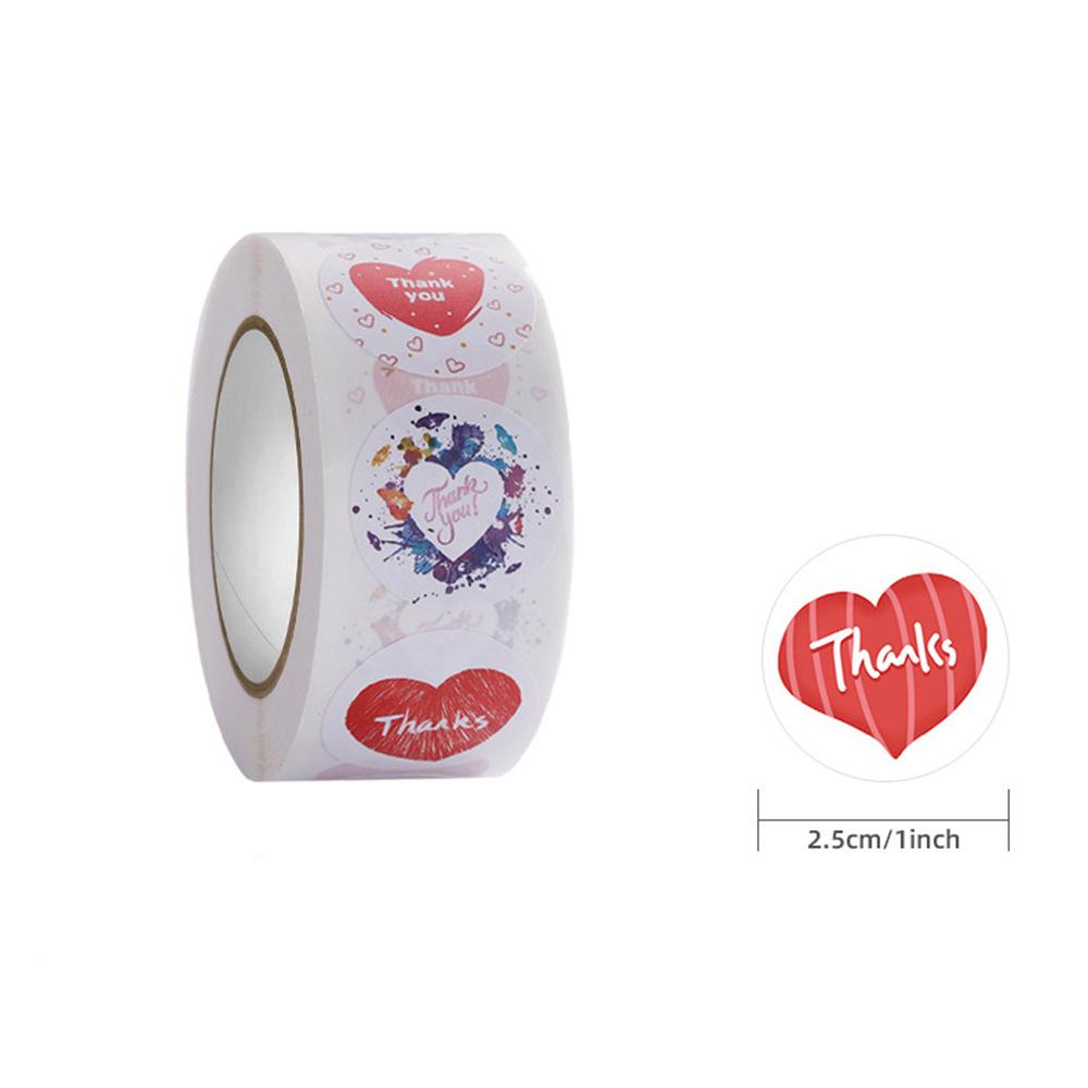 500 Heart-Shaped Valentine's Day Stickers Roll - Self-Adhesive Labels for Sealing and Decorating