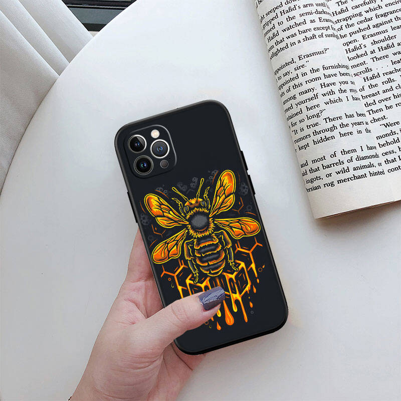 MH20 Bees Cartoon New Shell Phone Case for Xiaomi Poco F5 F6 C40 C65 C55 C50 C51 M7 X7 C75 M6 C71 F7 C85 F8 Pro Ultra