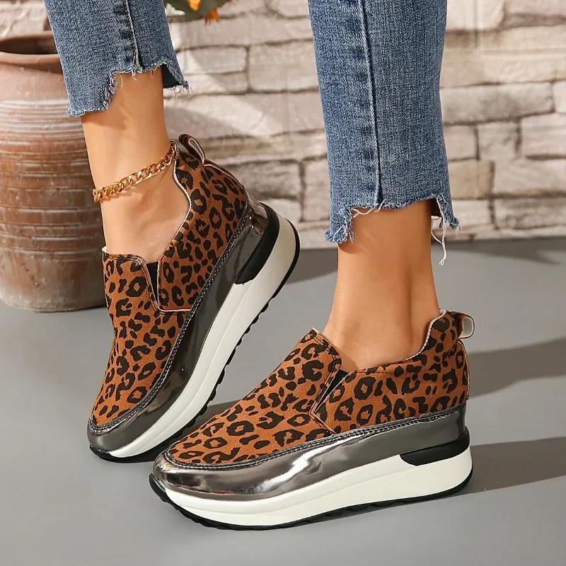 Fashion Ladies Shoes 2025 Slip-on Women's Vulcanize Shoes Platform Women Sneakers Leopard Print Round Toe Slip on Women's Casual Shoes