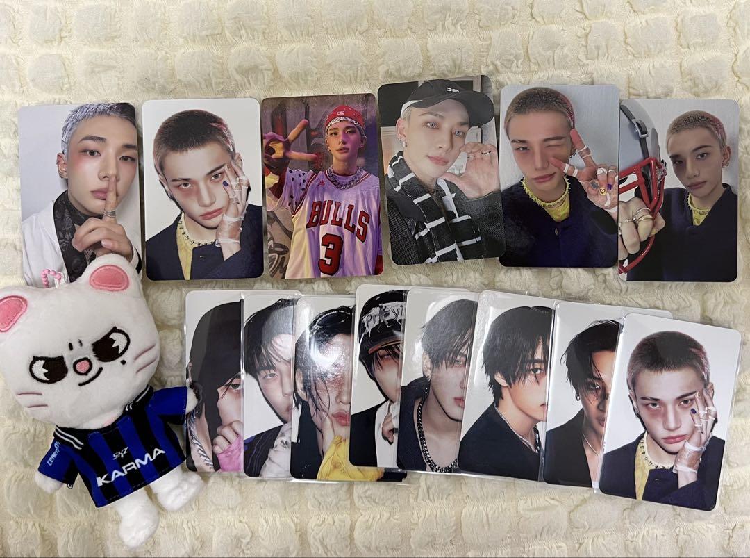 

[USED] Stray Kids Hyunjin skzoo Genielet KARMA