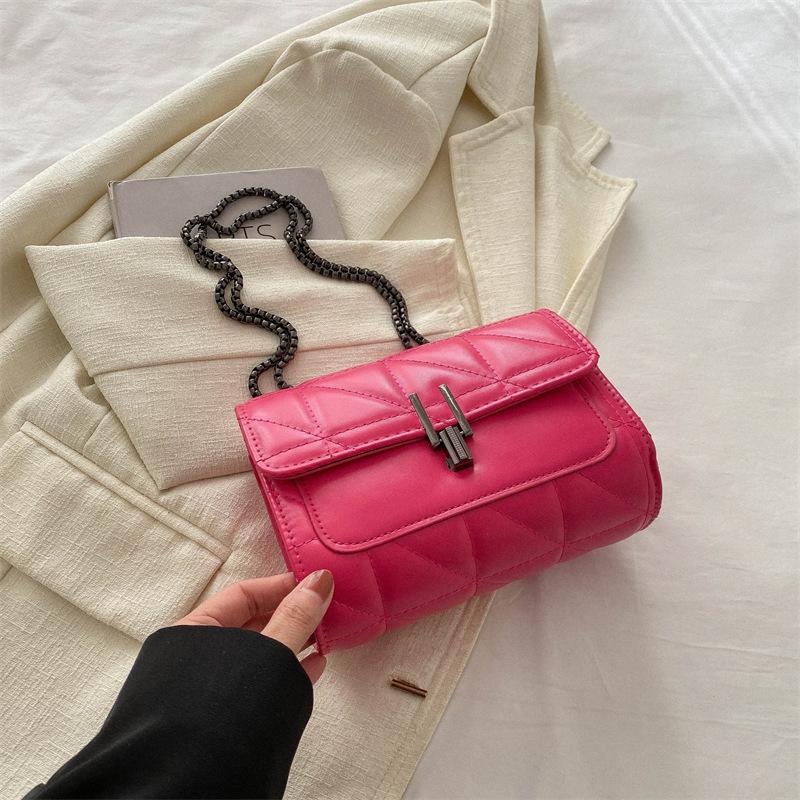 

Простая сумка-мессенджер на цепочке с текстурным замком, весна 2025, новая универсальная сумка-мессенджер в стиле инс, темпераментная маленькая квадратная сумка для женщин роза розовый