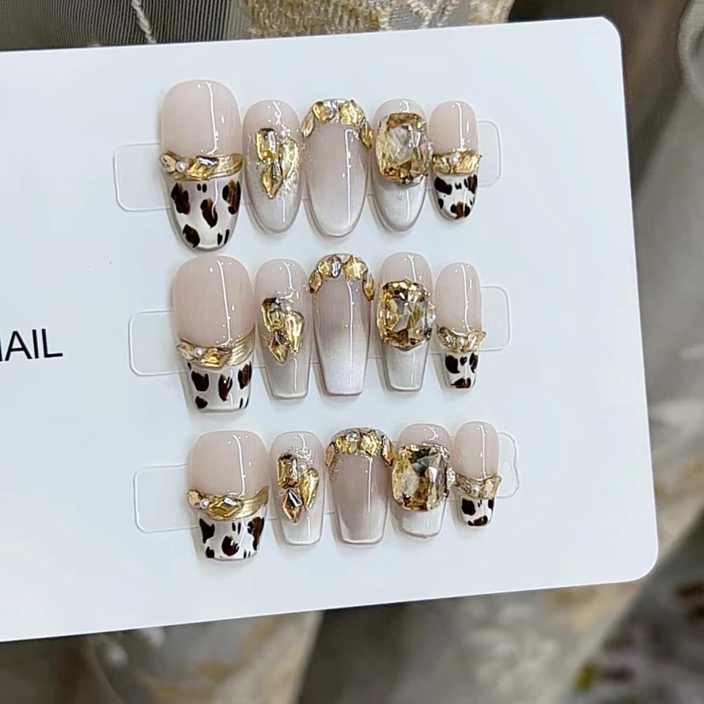 Pure Hand-made Phototherapy Wear Nail Tablets for Small Wild Cat Wear Nails Finished Product Reusable Nail Patches