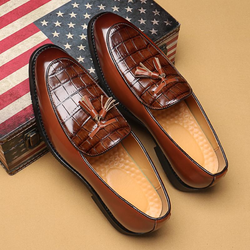 Fashion Men's Trendy Designer Tassels Loafers Mens Slip-on Casual Leather Shoes Men Party Wedding Outdoor Flats