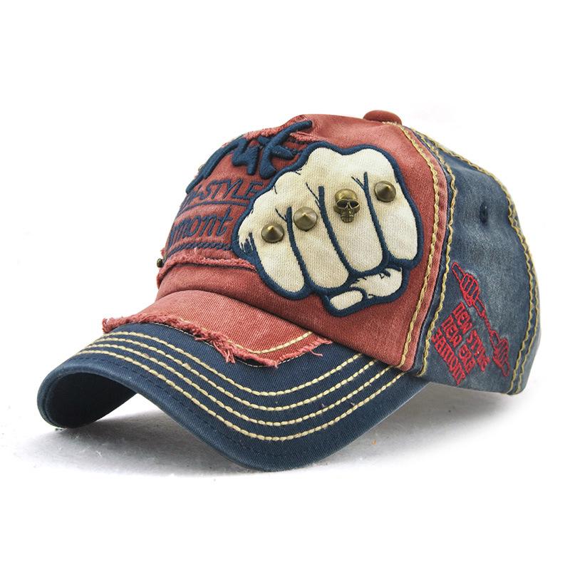 Trendy Letter Rivet Unisex Duckbill Baseball Cap