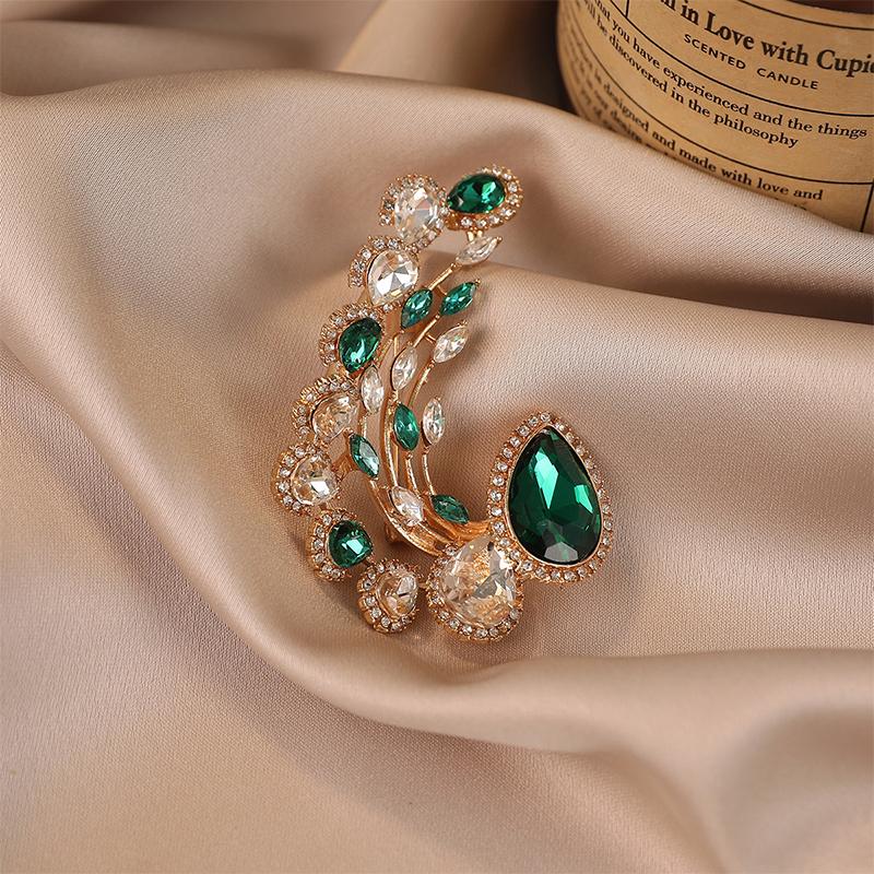 Butterfly Musical Note Brooch Fashionable Retro Corsage Clothing Pin Anti-Exposure Accessory