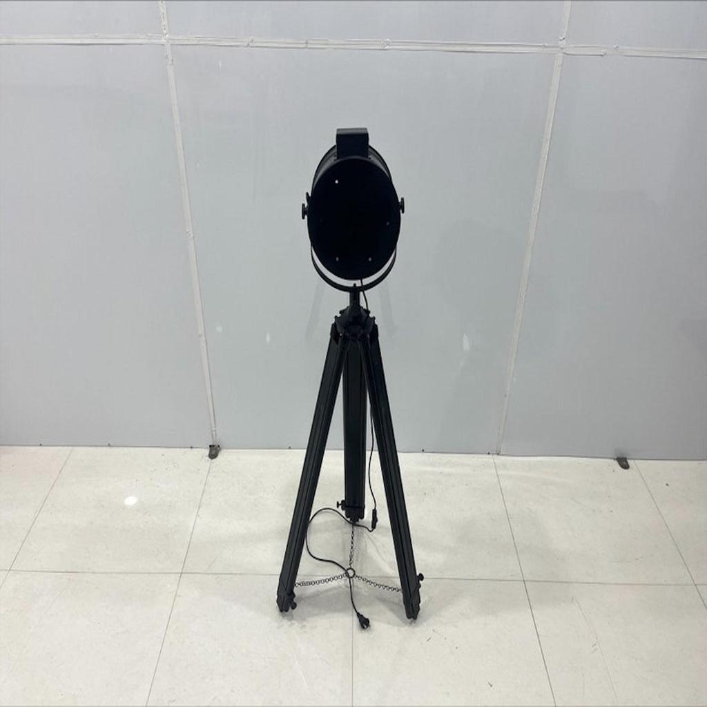Floor Tripod Spotlight Lamp Theater Searchlight Metal With Wooden Tripod Decorative Full Mate Black