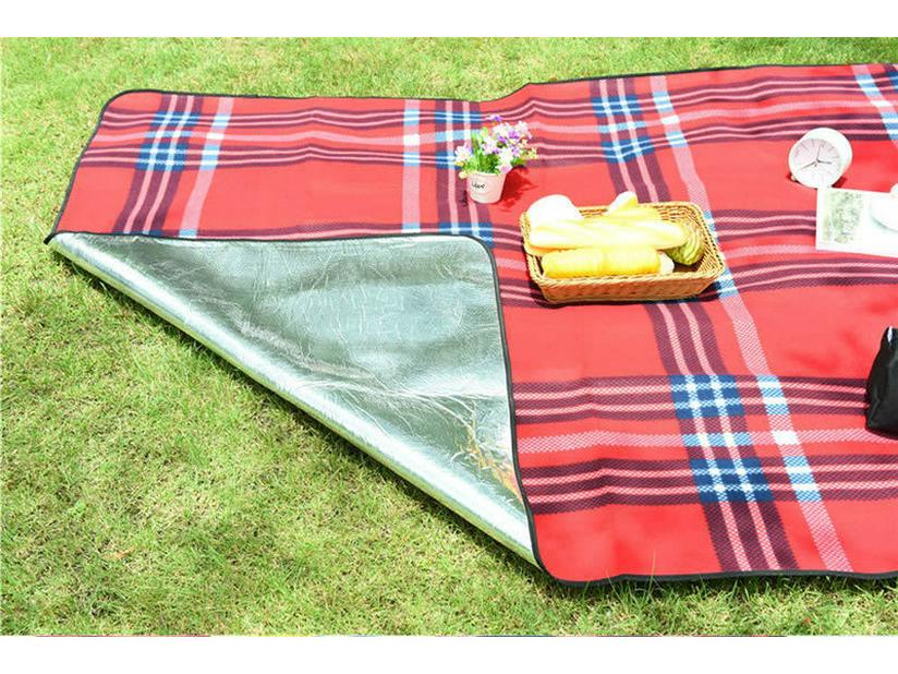 

Двусторонний бархатный коврик для пикника на открытом воздухе с водонепроницаемой алюминиевой основой 150x100 CM with Handle Cover