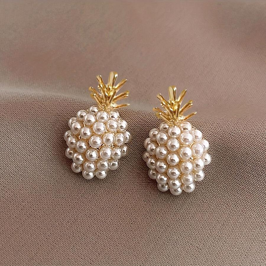 Stylish Pearl Pineapple Stud Earrings золотой