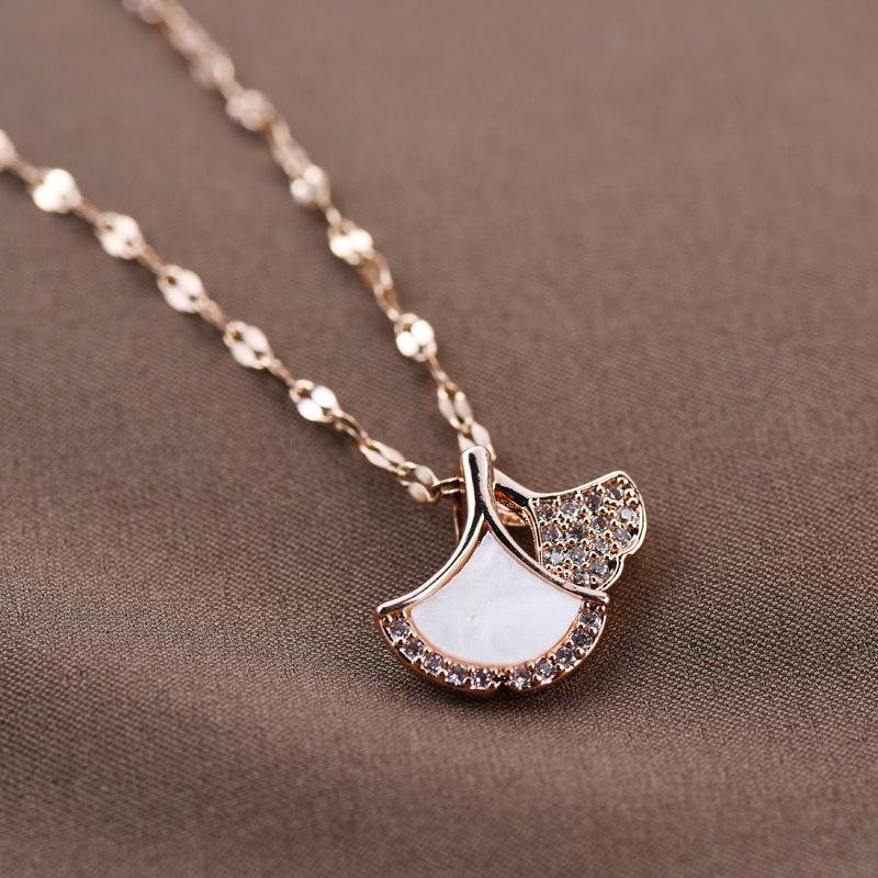 Titanium Steel Skirt Fan Necklace Women'S Inlaid Ginkgo Biloba Pendant Collarbone Chain White Fritillary Jewelry