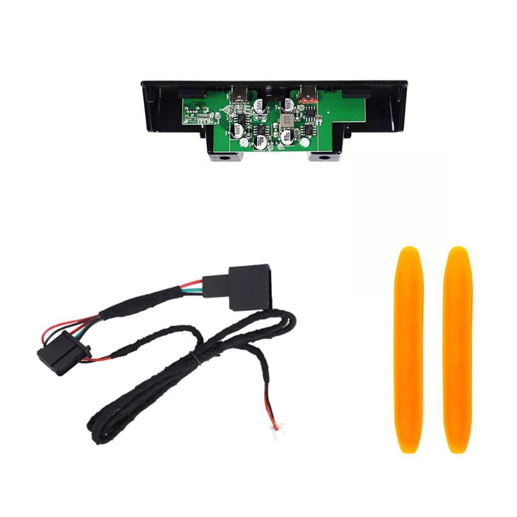 Versatile Compact High Speed Dashboard USB Charging Station 3 Ports Type C Adapter Suitable For MP3 Tablet Laptop Phone