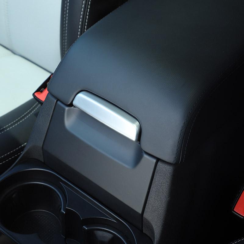 Car styling ABS Black Car Armrest Box Cover Switch Sticker For Land Rover Discovery 3 Discovery 4 LR3 LR4 04-16 Car Accessories