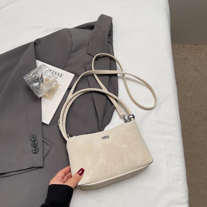 Hand bag women's 2025 new trendy light luxury niche high-end shoulder bag popular retro messenger bucket bag