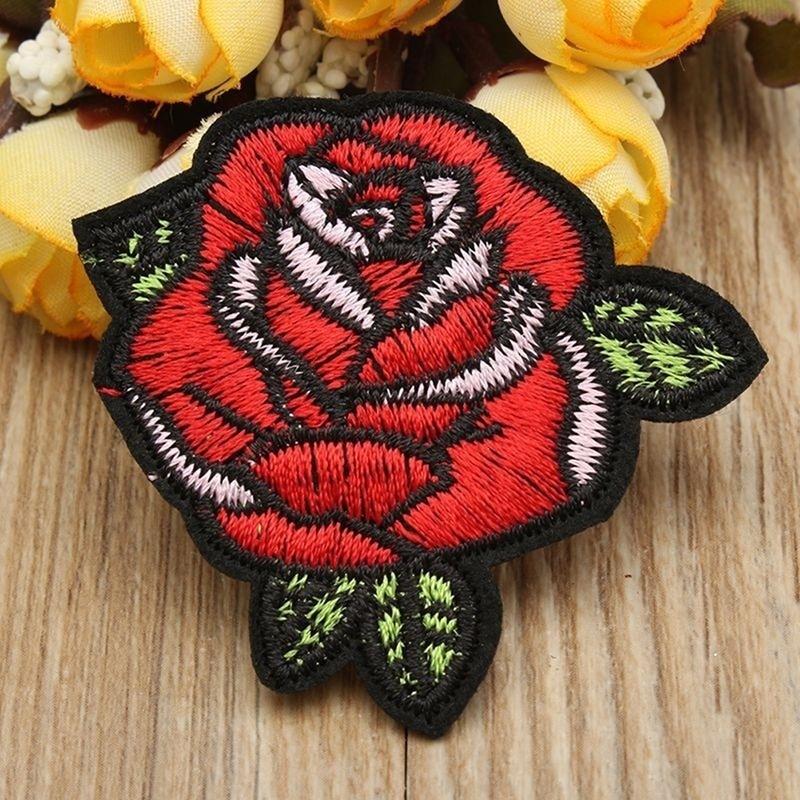 2Pcs/Set Creativity DIY Cartoon Embroidery Roses Flower Buiter Distinctive Patch Accessory